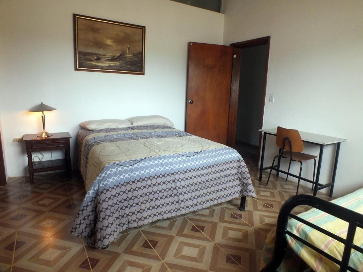 Quito Eco Lodge Airport - B&B Tababela Bagian luar foto